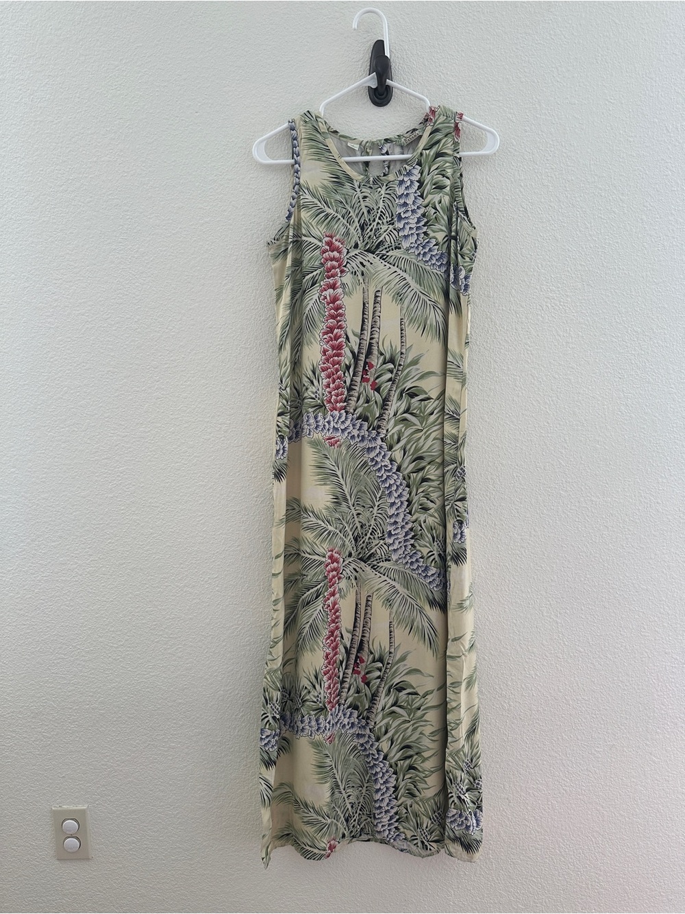 Tommy Bahama Maxi Dress Womens Small Tan Tropical Palm Silk Sleeveless Slit